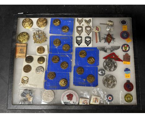 A presentation case of wartime and other badges, buttons insignia etc. inc. enamel, Chivers on Essential Work, National Savin
