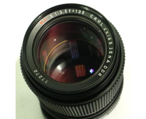 Carl Zeiss Jena, MC S 1:35/135mm lens. P&amp;P Group 1 (£14+VAT for the first lot and £1+VAT for subsequent lots) 