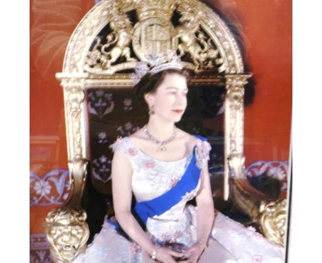 Queen Elizabeth II signature and print, dated 1983, overall 46 x 33 cm. P&amp;P Group 2 (£18+VAT for the first lot and £3+VAT
