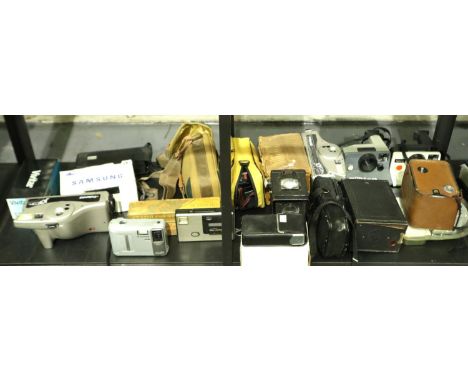 Mixed cameras and camera equipment to include a Polaroid Joycam and a Fujifilm DX-8. P&amp;P Group 3 (£25+VAT for the first l