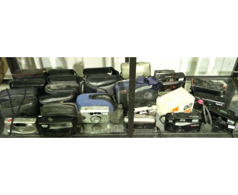 Mixed compact cameras to include Olympus, Fuji and Nikon. P&amp;P Group 3 (£25+VAT for the first lot and £5+VAT for subsequen