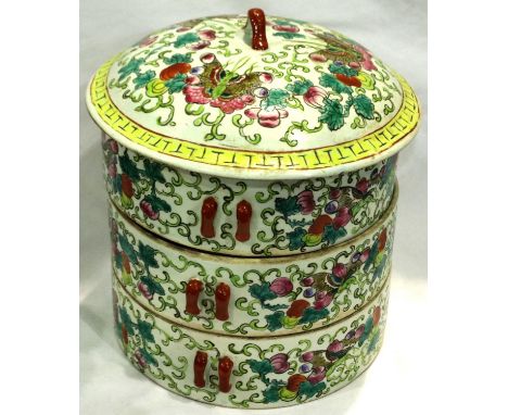19th century hand painted Chinese three tiered covered food pot, chip to rim, H: 26 cm. P&amp;P Group 3 (£25+VAT for the firs