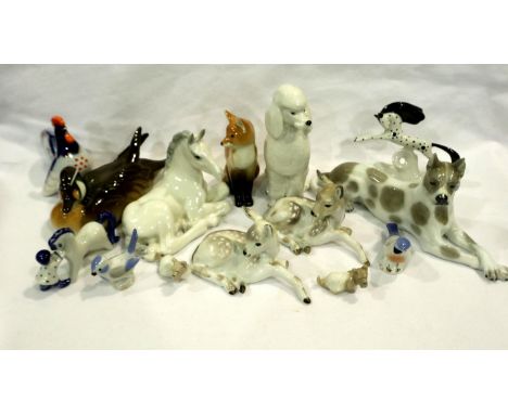 Collection of Lomonosov ceramics (12). P&amp;P Group 3 (£25+VAT for the first lot and £5+VAT for subsequent lots) 