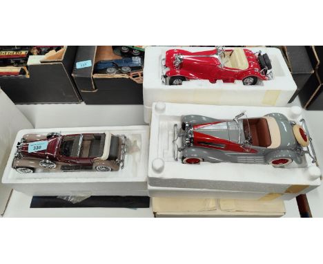 3 Franklin Mint scale models of vintage cars "1935 Mercedes Benz 500", "1930 Duesenberg Tourster", "1935 Duesenberg Tourster"