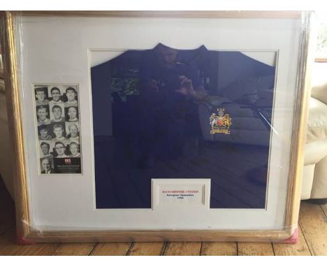 1968 Manchester United Signed Framed Shirt: Dinner menu Manchester United 1968 Grand Reunion Charity Dinner dated 7th Septemb