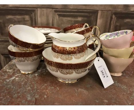 ROSLYN HALF TEA SERVICEwith a Harlequin part coffee service