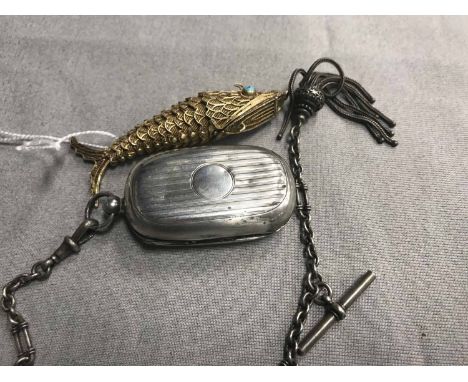 SILVER GILT ARTICULATED FISH CASE, SILVER DOUBLE SOVEREIGN CASE, SILVER HAIR SLIDE AND AN ALBERT CHAIN 