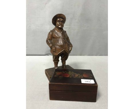 TWO CARVED WOODEN FIGURES OF GENTLEMENand a hand painted trinket box containing lighters