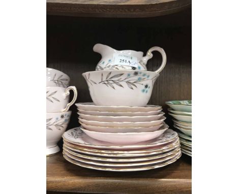 TUSCAN 'SOUTHERN STAR' PART TEA SERVICEwith a Gladstone part tea service