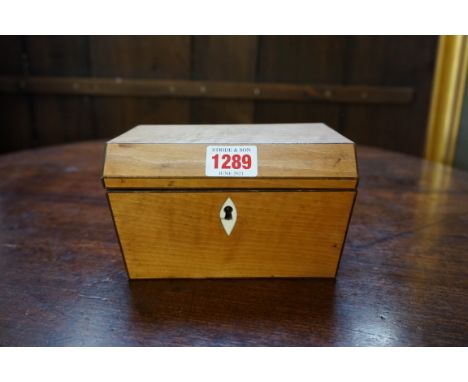 A small George III satinwood and line inlaid caddy,&nbsp;16cm wide. 