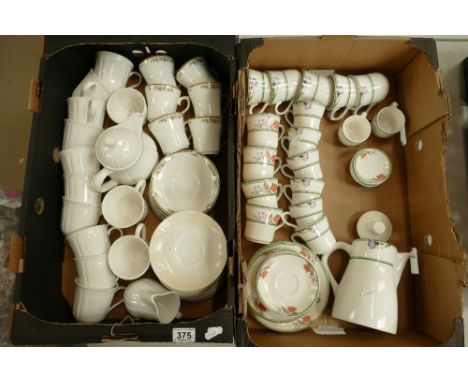 A mixed collection of ceramic items to include Dudson part tea and dinnerware (2 trays)