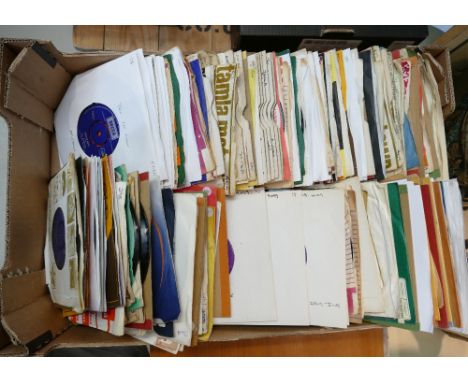 A mixed collection of 1950's and 60's singles to include many easy listening titles together with some motown items and many 