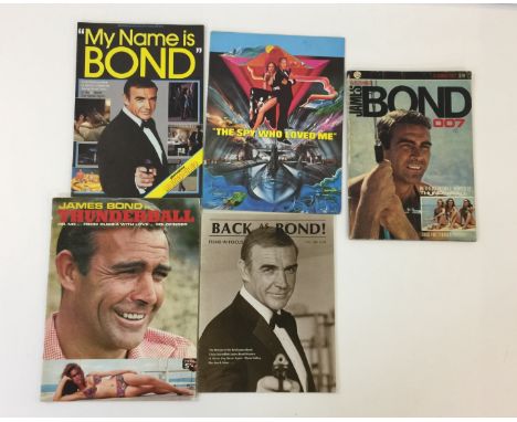 RARE BOND PUBLICATIONS AND BROCHURES - Lot to include official Warner Never Say Never Again advanced synopsis, Never Say Neve