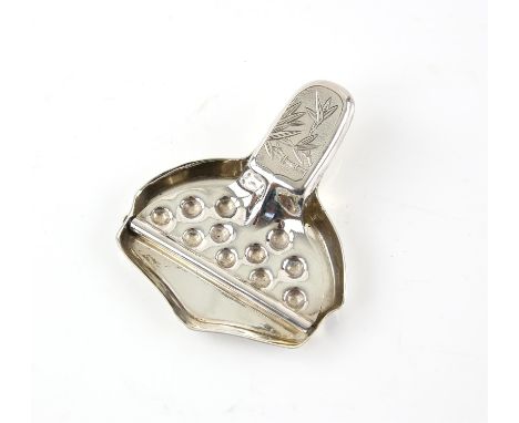 Chinese sterling silver lemon squeezer by Tack Hing of Hong Kong, with bamboo decoration to handleCondition Report:  Hinge go