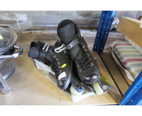 A pair of Roces 4-in-line roller skates (size UK 5/6) with original bag