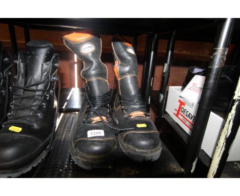 A pair of Lavoro chainsaw safety boots (Size 46)