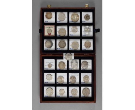 Sammlung "Die schönsten Silbermünzen"25 Stück berühmte Silbermünzen, 5000 Escutos Portugal 1969, Vasco da Gama; 1 Dollar Kana