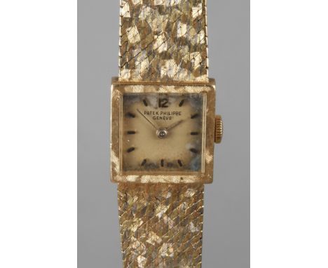 Patek Philippe, Damenarmbanduhr Goldum 1970, Gelbgold gestempelt 750, quadratisches Gehäuse von 16 x 16 mm, Ziffernblatt gema