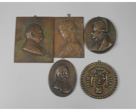 Fünf Bronzeplaketten1. Hälfte 20. Jh., ungemarkt, Bronze bräunlich patiniert, vorwiegend Portraitreliefs, u.a. mit Darstellun