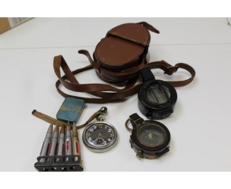 Second World War British Officers' compass dated 1943 Mk II, in leather case, First World War Officers' compass dated 1918, m