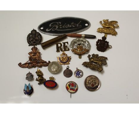 First World War Princess Mary gift tin bullet pencil, enamel Royal Flying Corps sweetheart pendant, S.A.S. sweetheart badge, 