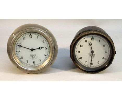 A SMITH'S CRICKLEWOOD WORKS AUTOMOBILE TIMEPIECE Rd. No. 268309 IN A METAL CASE (DIA: 10.4 cm) AND A SIMILAR SMALLER TIMEPIEC