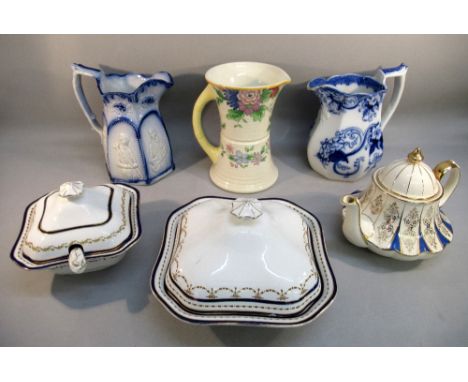 ROYAL DOULTON FLORAL WAISTED JUG (H: 20 cm), BLUE AND WHITE ALE JUG WITH MUSICIANS DESIGN, ANOTHER ALE/WATER JUG, SADLER TEAP