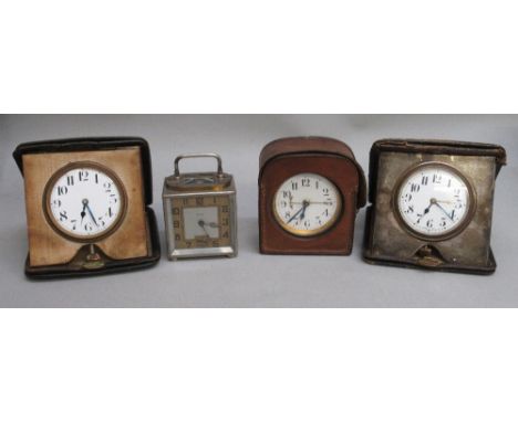 A FRENCH ART DECO TRAVELLING ALARM CLOCK WITH A SQUARE DIAL IN A METAL CASE (H: 7.5 cm), A SIMILAR LARGER ALARM CLOCK IN A LE