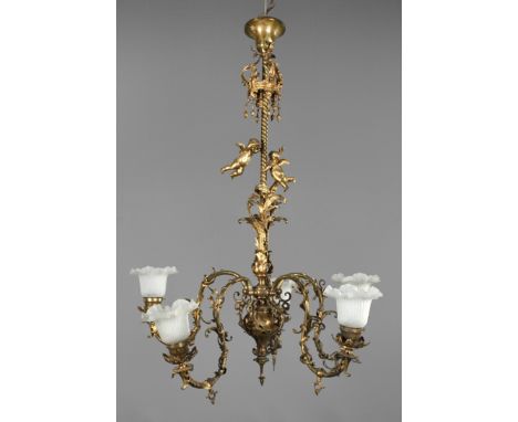 Deckenlampeum 1900, Bronze massiv und vergoldet, mehrteilig gearbeitet und montiert, gedreht gerippter Mittelschaft, verziert