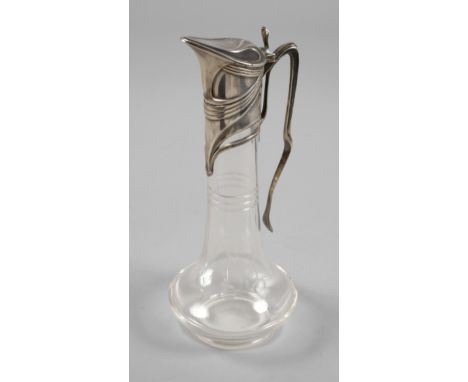 Kleine Jugendstilkaraffe mit Silbermontierungum 1900, Silber gestempelt 925, Halbmond, Krone, Herstellermarke O AG, weitere g