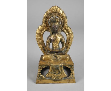Amitayus Buddhaim Qianlong-Stil, Bronze gegossen, feuervergoldet, in Padmasana ruhender Buddha des unendlichen Lebens bzw. de