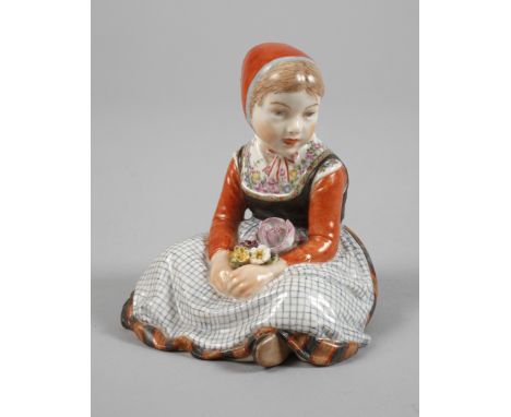 Kopenhagen "Mädchen aus Fyen"aus einer Serie von 47 Figuren in Nationaltrachten Dänemarks, Entwurf Carl Martin-Hansen 1906-19