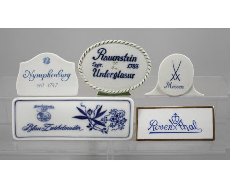 Konvolut Werbeaufsteller PorzellanmanufakturenNymphenburg, Meissen, Rosenthal, Hutschenreuther und Rosenthal, fünf Stück, 2. 