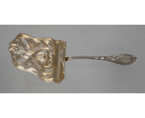 Silber Spargelheber TulpenmusterEntwurf um 1900, Silber gestempelt 800, Halbmond, Krone, Ausführung Franz Bahner Düsseldorf, 