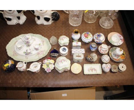 Miscellaneous small porcelain items to include various patch boxes, tea set, jug and basin, bell etc.