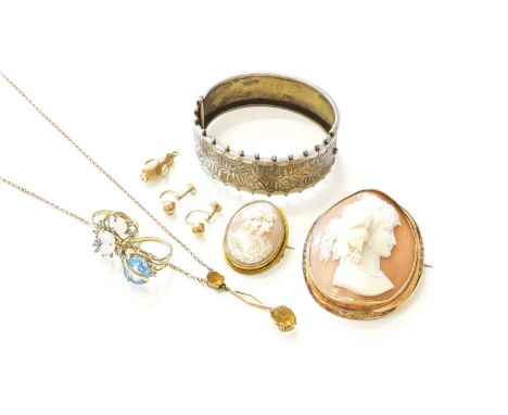 A Small Quantity of Jewellery, including a citrine necklace, drop length 4.1cm, chain length 49cm; a 9 carat gold penguin cha