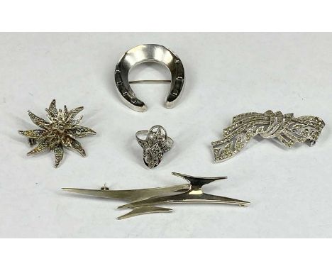 SILVER / WHITE METAL JEWELLERY comprising polished and brushed silver abstract sculptural pendant/brooch, Thomas Lyster Mott,