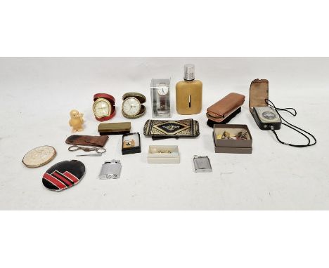 Ronson cigarette lighter, a Flemidor cigarette lighter, various compacts, two Art Deco design, one inlaid with mother-of-pear