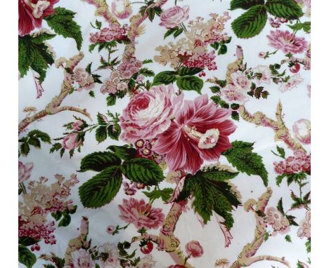 A pair of curtains decorated with pink floral sprays and green leaves,&nbsp;edged in burgundy,&nbsp;thick thermal lining, gob