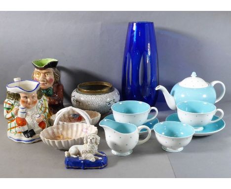 An assortment of mostly ceramics to include a Susie Cooper tea set (teapot, two tea cups and saucers, sugar bowl and milk jug