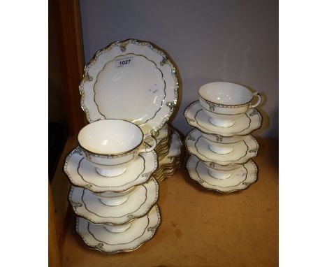 Royal Crown Derby Elizabethan Platinum tea service, comprising six cups, saucers, side plates, tea plates