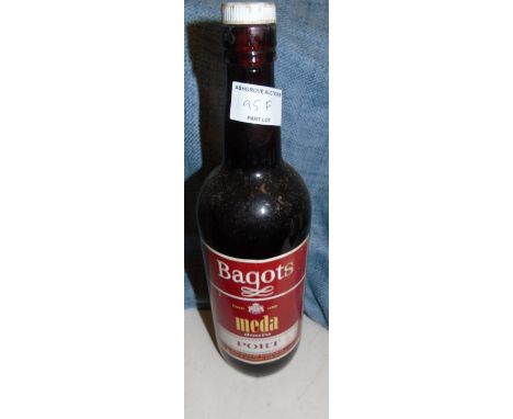 Bagots Media Port. 1960's. Bottled by Bagots Hutton & Kinahan ltd.