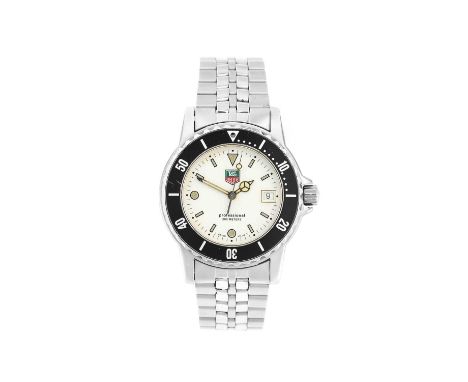 Tag Heuer: A Stainless Steel Calendar Centre Seconds Wristwatch, signed Tag Heuer, Professional 200 meters, model: 1500 Serie