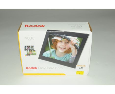 Boxed Kodak Easy Share digital photo frame 