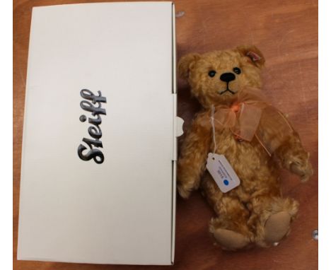 A boxed Steiff limited edition French 'La Vie en Rose' musical teddy bear, blonde mohair musical movement, no 161/1500, model