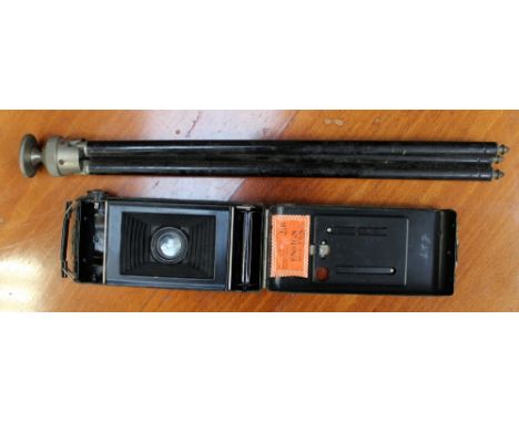 An early camera, expanding with tripod by Houghton - Butcher MFU Co Ltd London (2) 