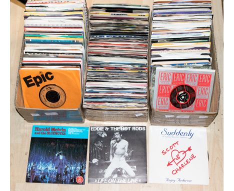 A good collection of 7 inch singles 45s/rock and pop mostly 70s/80s including Jimi Hendrix and Immediate label, Eddie and Hot