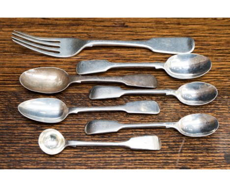 A quantity of George III and later silver flatware, combined weight 191 grams / 6.16 ozt  approx. (qty) 