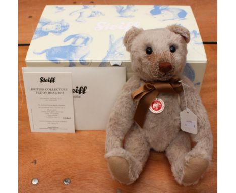A boxed Steiff limited edition British Collectors' teddy bear, grey beige alpaca/cotton growler, no. 1079 of 2000, model no 6