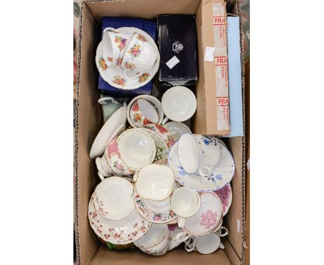 A box of commemorative and cabinet cups and saucers, Derby, Wedgwood etc 